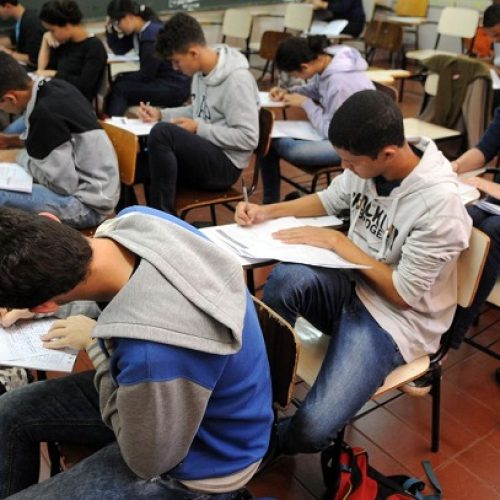 Estudantes brasilienses concluem simulado do Enem
Colégio Setor Oeste, Asa Sul, Brasília, DF, Brasil 7/7/2016 Foto: Gabriel Jabur/Agência Brasília.