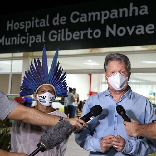 Prefeito assegura tratamento digno aos pacientes indígenas em hospital de campanha municipal